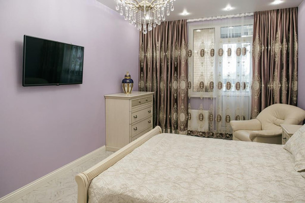 Продам трехкомнатную (3-комн.) квартиру, Парфёновская ул, 17, Санкт-Петербург г