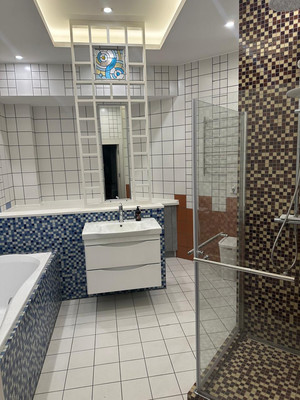 Продам трехкомнатную (3-комн.) квартиру, Каменноостровский пр-кт, 67, Санкт-Петербург г
