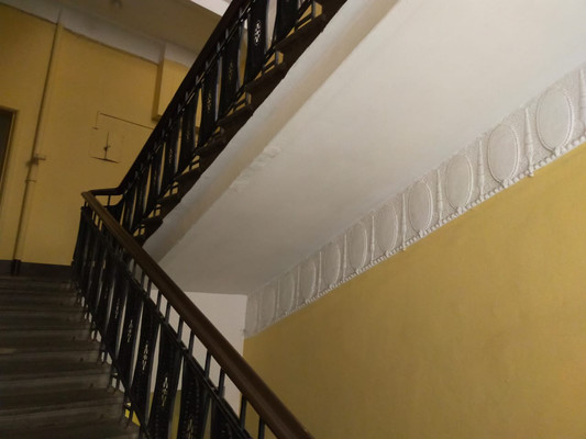 Продам трехкомнатную (3-комн.) квартиру, Каменноостровский пр-кт, 67, Санкт-Петербург г