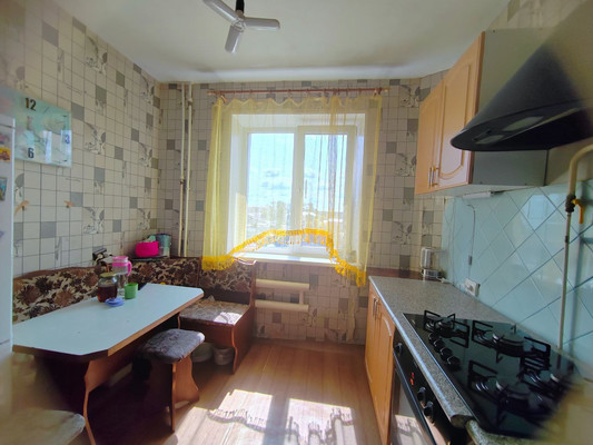 Продам двухкомнатную (2-комн.) квартиру, Добролюбова ул, 34, Нижний Тагил г