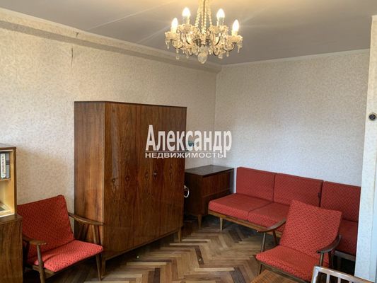 Продам однокомнатную (1-комн.) квартиру, Краснопутиловская ул, 32, Санкт-Петербург г