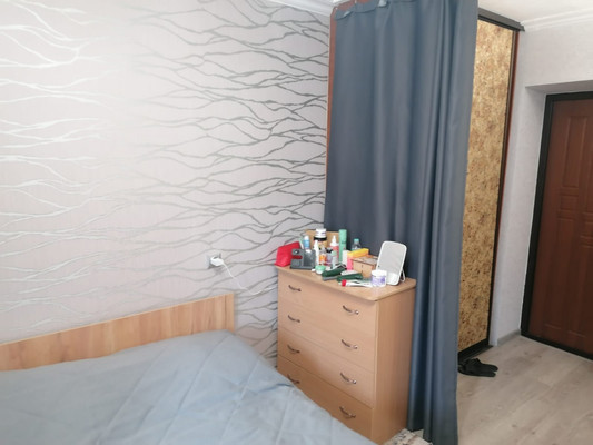 Продам комнату в 11-комн. квартире, Бухарестская ул, 128к2, Санкт-Петербург г