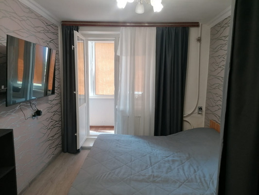 Продам комнату в 11-комн. квартире, Бухарестская ул, 128к2, Санкт-Петербург г