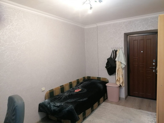 Продам комнату в 11-комн. квартире, Бухарестская ул, 128к2, Санкт-Петербург г