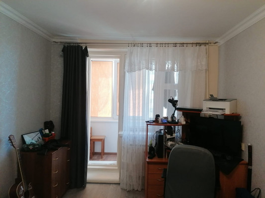 Продам комнату в 11-комн. квартире, Бухарестская ул, 128к2, Санкт-Петербург г