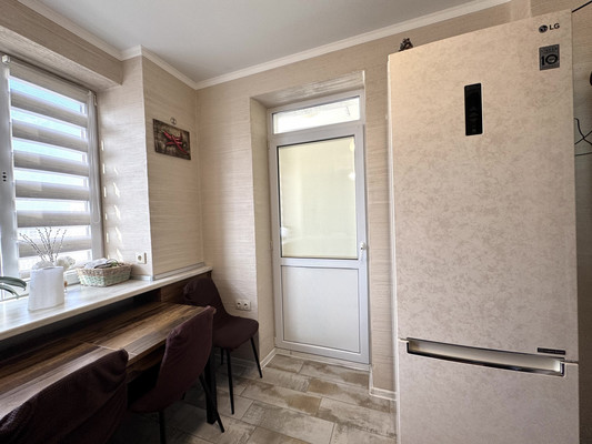Продам двухкомнатную (2-комн.) квартиру, Еляна ул, 68, Ростов-на-Дону г