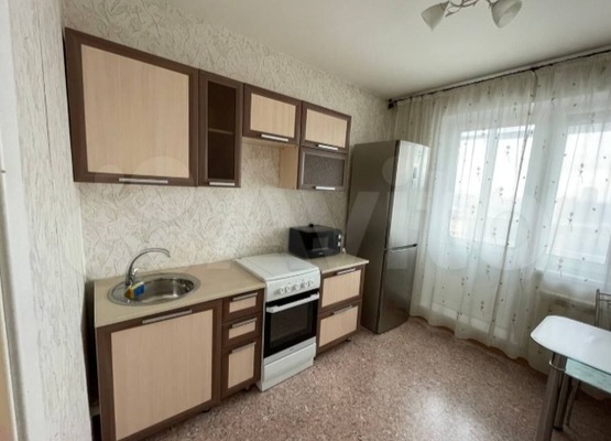 Продам двухкомнатную (2-комн.) квартиру, Линейная ул, 105, Красноярск г