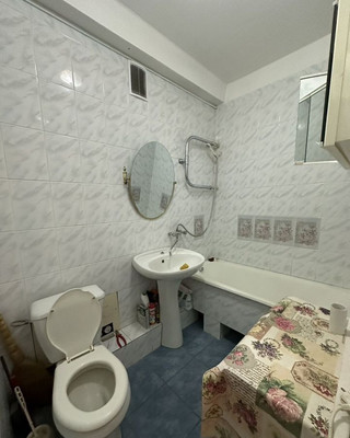 Продам трехкомнатную (3-комн.) квартиру, Зорге ул, 2, Ростов-на-Дону г
