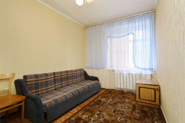 Продам двухкомнатную (2-комн.) квартиру, Врубовая ул, 2/4, Ростов-на-Дону г