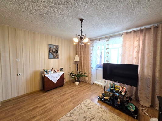 Продам трехкомнатную (3-комн.) квартиру, Ленина ул, 14А, Костомукша г