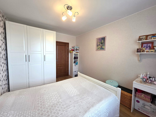 Продам трехкомнатную (3-комн.) квартиру, Ленина ул, 14А, Костомукша г