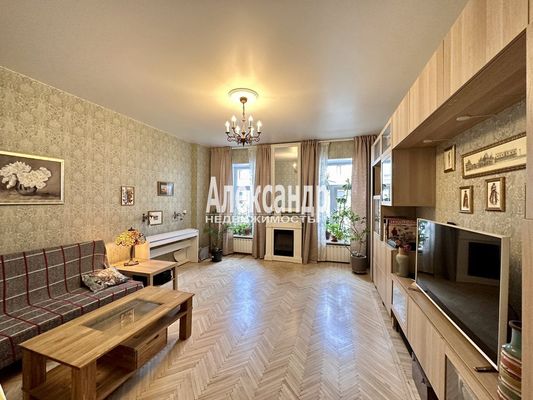 Продам трехкомнатную (3-комн.) квартиру, Конная ул, 5/3, Санкт-Петербург г