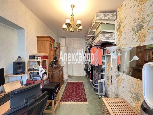 Продам трехкомнатную (3-комн.) квартиру, Конная ул, 5/3, Санкт-Петербург г