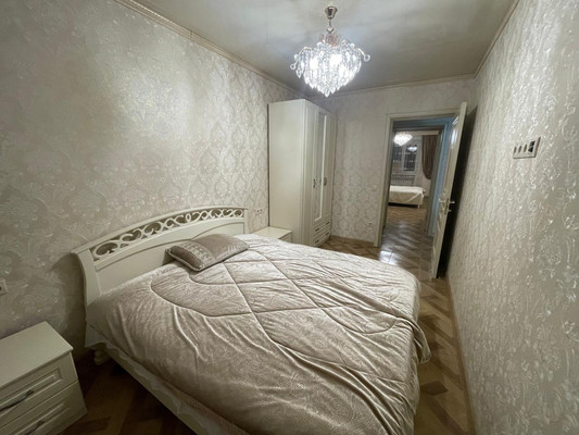 Продам трехкомнатную (3-комн.) квартиру, Фрунзе ул, 61, Туапсе г