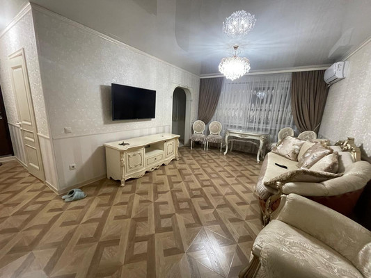 Продам трехкомнатную (3-комн.) квартиру, Фрунзе ул, 61, Туапсе г