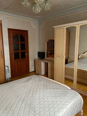 Продам двухкомнатную (2-комн.) квартиру, им. 40-летия Победы ул, 93, Краснодар г