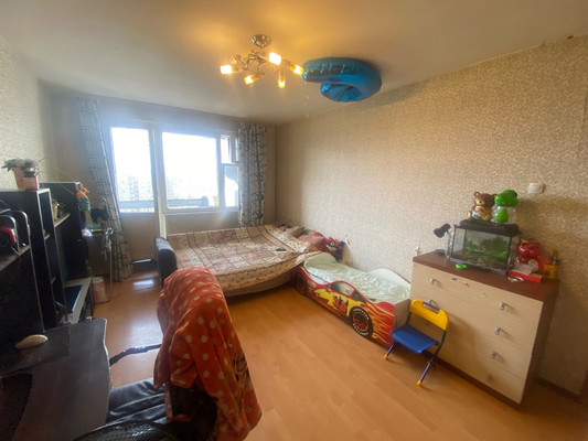 Продам трехкомнатную (3-комн.) квартиру, Братеевская ул, 21к2, Москва г
