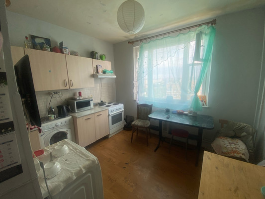 Продам трехкомнатную (3-комн.) квартиру, Братеевская ул, 21к2, Москва г