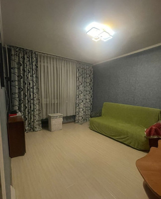 Продам трехкомнатную (3-комн.) квартиру, Братеевская ул, 21к2, Москва г