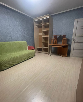 Продам трехкомнатную (3-комн.) квартиру, Братеевская ул, 21к2, Москва г