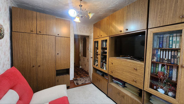 Продам двухкомнатную (2-комн.) квартиру, Менделеева ул, 14, Екатеринбург г