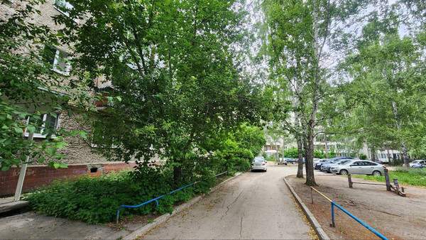 Продам двухкомнатную (2-комн.) квартиру, Менделеева ул, 14, Екатеринбург г