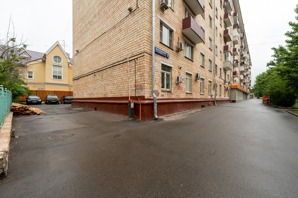 Продам трехкомнатную (3-комн.) квартиру, Энергетическая ул, 3, Москва г
