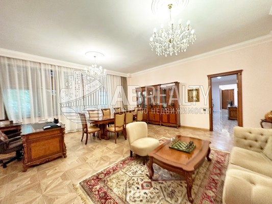 Продам коммерческое помещение 166,3 м2, Сивцев Вражек пер, 14, Москва г