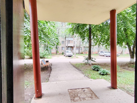 Продам двухкомнатную (2-комн.) квартиру, Маршала Жукова ул, 169а, Сырьево д