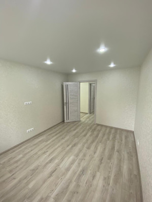 Продам трехкомнатную (3-комн.) квартиру, Юфимцева ул, 14/2, Ростов-на-Дону г