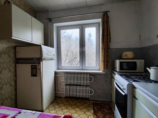 Продам трехкомнатную (3-комн.) квартиру, Митрофанова ул, 17, Люберцы г