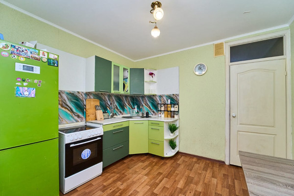 Продам двухкомнатную (2-комн.) квартиру, им. писателя Знаменского пр-кт, 16, Краснодар г