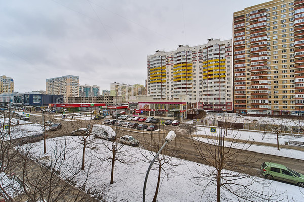 Продам двухкомнатную (2-комн.) квартиру, им. писателя Знаменского пр-кт, 16, Краснодар г