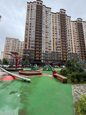 Продам двухкомнатную (2-комн.) квартиру, им. Григория Булгакова ул, 16, Краснодар г