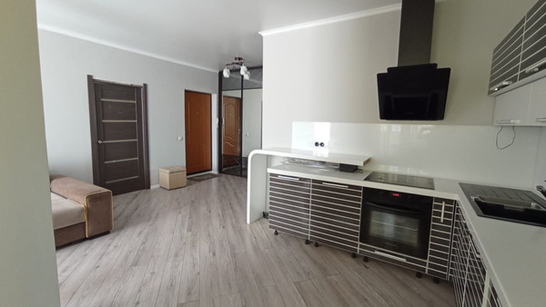 Продам двухкомнатную (2-комн.) квартиру, Российская ул, 79/3к2, Краснодар г