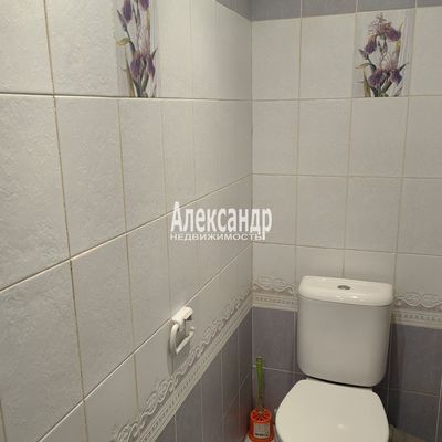 Продам двухкомнатную (2-комн.) квартиру, Колпинская ул, 42, Колпино г