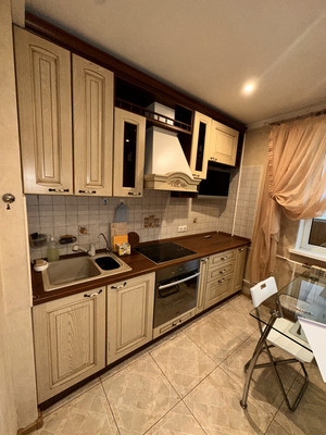 Продам однокомнатную (1-комн.) квартиру, Московская ул, 11, Колпино г