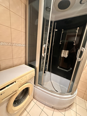 Продам однокомнатную (1-комн.) квартиру, Московская ул, 11, Колпино г