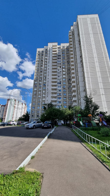 Продам двухкомнатную (2-комн.) квартиру, Хачатуряна ул, 12к2, Москва г
