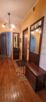 Продам двухкомнатную (2-комн.) квартиру, Хачатуряна ул, 12к2, Москва г