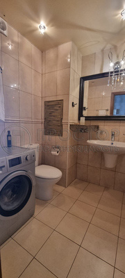 Продам двухкомнатную (2-комн.) квартиру, Хачатуряна ул, 12к2, Москва г