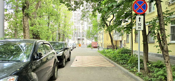 Продам двухкомнатную (2-комн.) квартиру, Пересветов пер, 7к1, Москва г