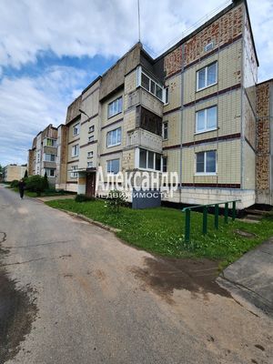 Продам однокомнатную (1-комн.) квартиру, Заводская ул, 96, Будогощь гп