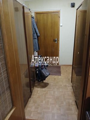 Продам однокомнатную (1-комн.) квартиру, Заводская ул, 96, Будогощь гп