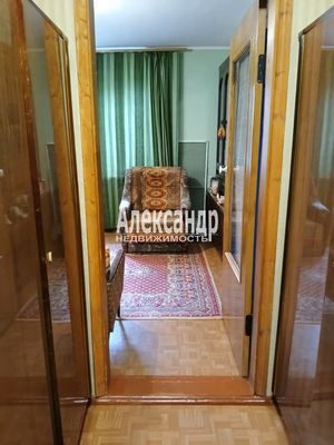 Продам однокомнатную (1-комн.) квартиру, Заводская ул, 96, Будогощь гп