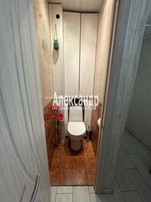 Продам трехкомнатную (3-комн.) квартиру, Долгоозёрная ул, 18, Санкт-Петербург г