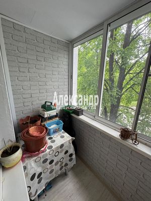 Продам трехкомнатную (3-комн.) квартиру, Долгоозёрная ул, 18, Санкт-Петербург г