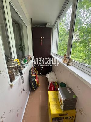 Продам трехкомнатную (3-комн.) квартиру, Долгоозёрная ул, 18, Санкт-Петербург г