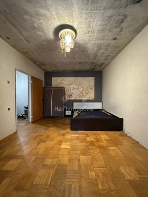 Продам однокомнатную (1-комн.) квартиру, Грина ул, 3к2, Москва г