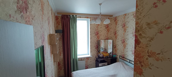 Продам трехкомнатную (3-комн.) квартиру, Русановская ул, 19Ак4, Санкт-Петербург г